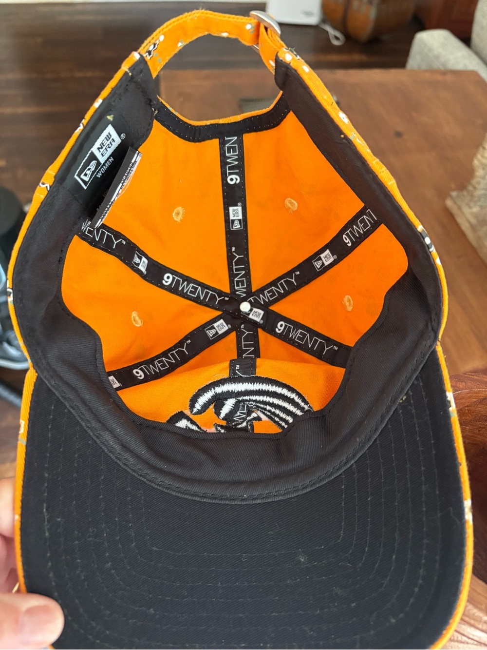 New Era Iowa Hawkeyes Floral Corduroy Adjustable Women’s Hat Yellow - Picture 5 of 9